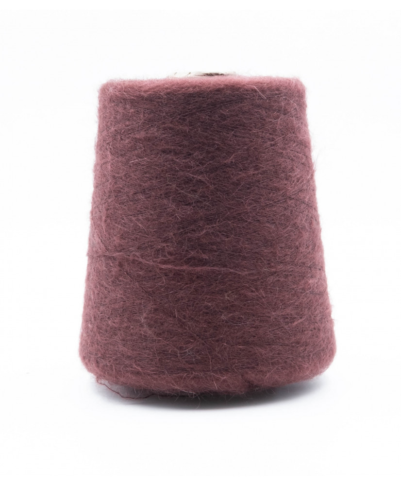 Mohair 67% Merino 5% Poliammide 28%